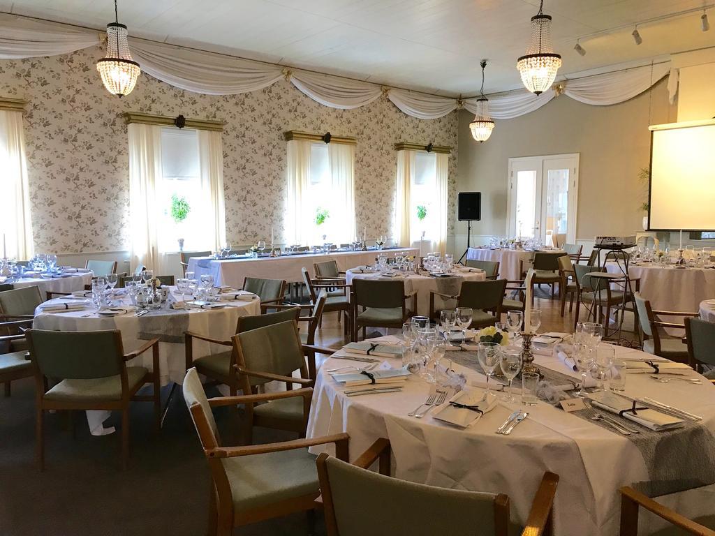 Hotell Ranten Falkoping Bagian luar foto