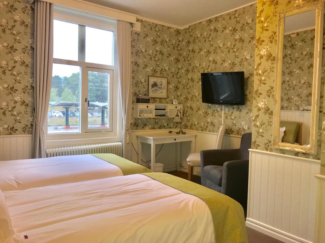 Hotell Ranten Falkoping Bagian luar foto